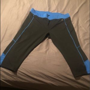 Academy Capri workout tights